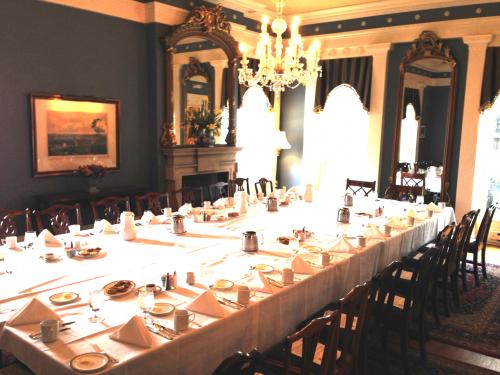 Century Club Directors room3